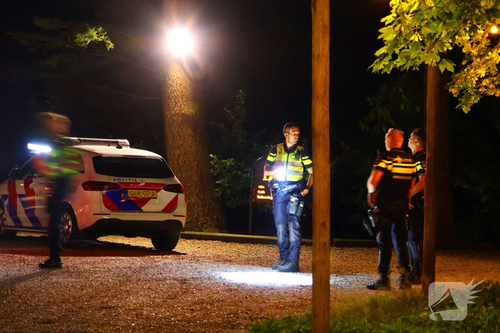 Vrouw gewond bij steekincident in café
