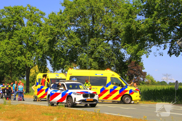 Fietser ernstig gewond bij aanrijding