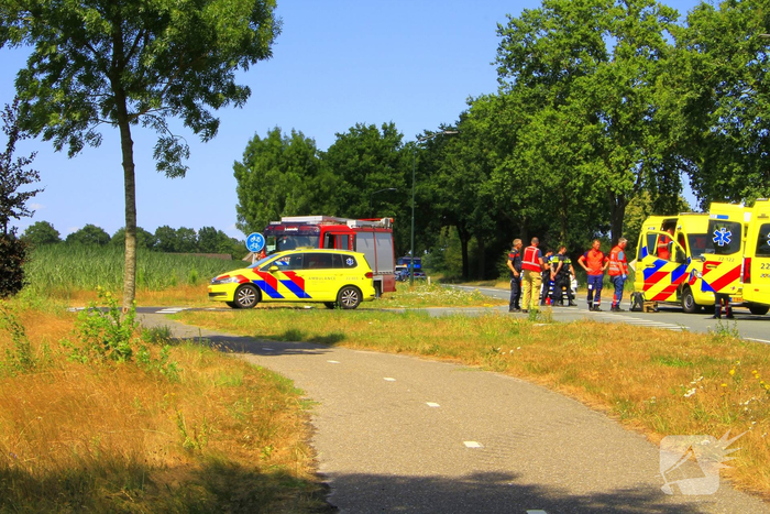 Fietser ernstig gewond bij aanrijding