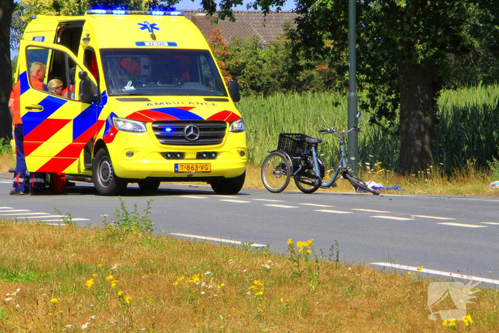 Fietser ernstig gewond bij aanrijding