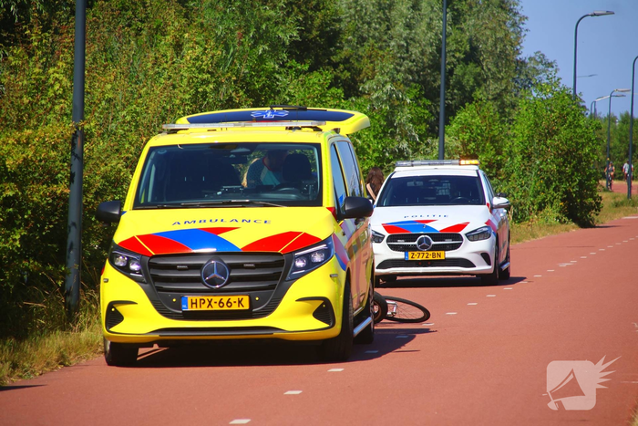 Scooterrijder en fietser in botsing op fietspad
