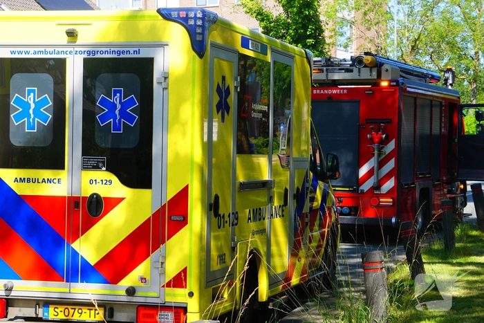 Kind vast tussen spaken van fiets, brandweer schiet te hulp