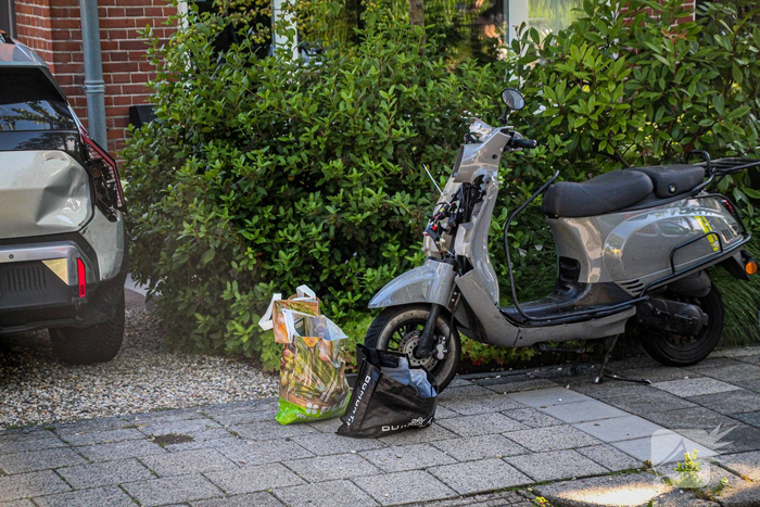 Aanrijding tussen scooterrijder en automobilist