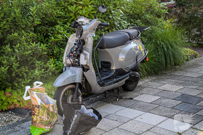 Aanrijding tussen scooterrijder en automobilist