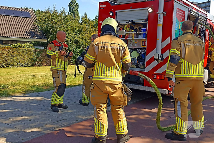 Brand in motorcompartiment bestelbus