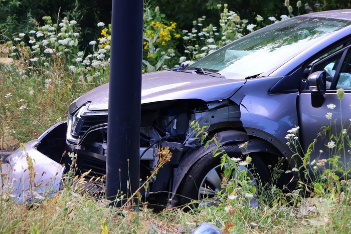 Bestuurder gereanimeerd bij ongeval