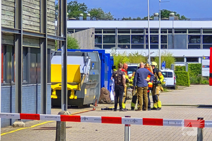Schoolterrein afgezet na vloeistoflekkage