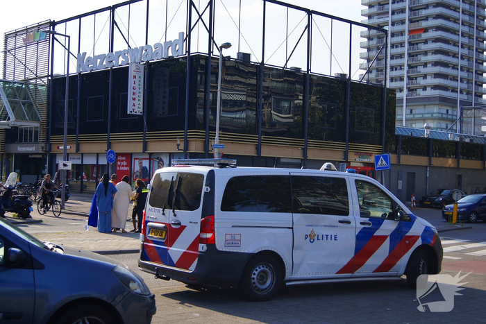 Scooterrijder botst met lijnbus, persoon nagekeken