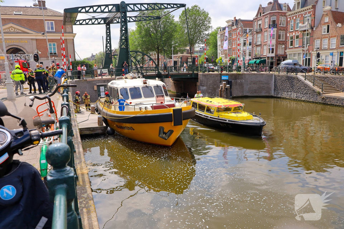 Brand in motorruimte passagiersboot zorgt voor rookontwikkeling