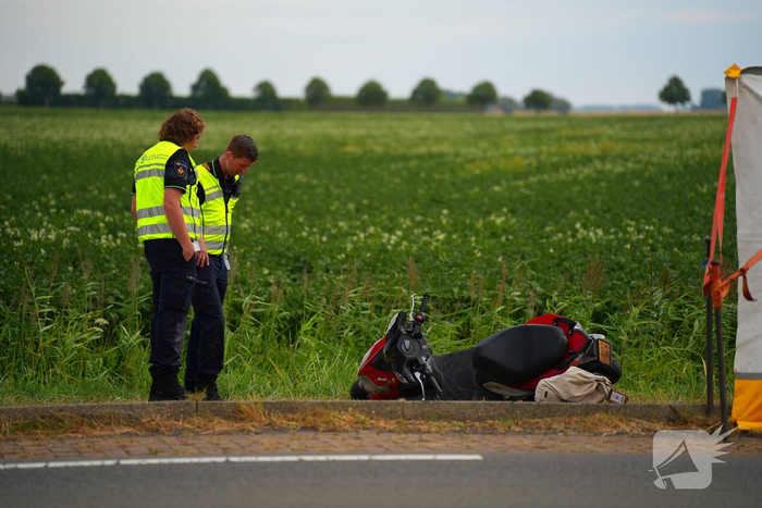 Scooterrijder overleden na aanrijding met landbouwvoertuig