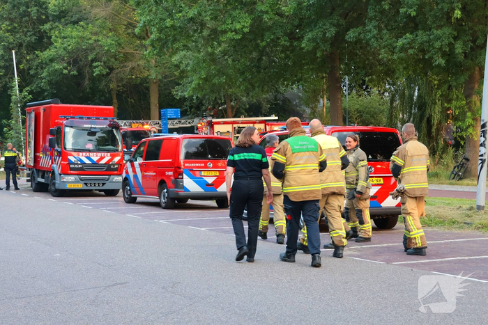 Brand in loods leidt tot grote rookontwikkeling