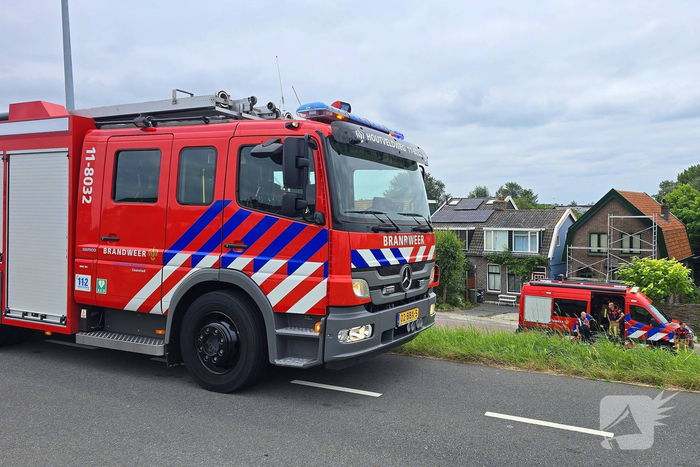 Hulpdiensten doorzoeken berm na aantreffen fiets