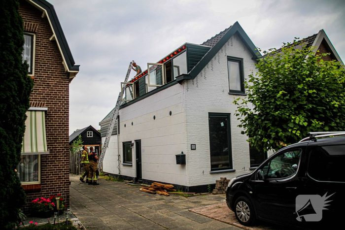 Brand op dak tijdens werkzaamheden