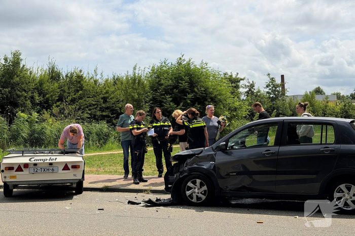 Aanhangwagen betrokken bij ongeval met schade