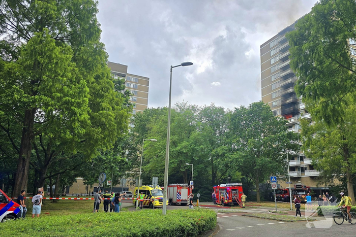 Balkons zwartgeblakerd door uitslaande flatbrand