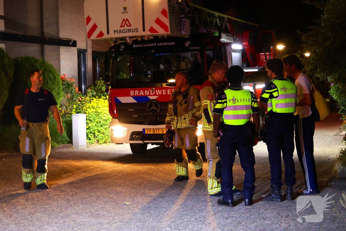 Bewoner naar ziekenhuis na brand in woning