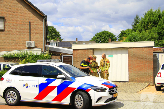 Brand in woning leidt tot ziekenhuisopname moeder en kind