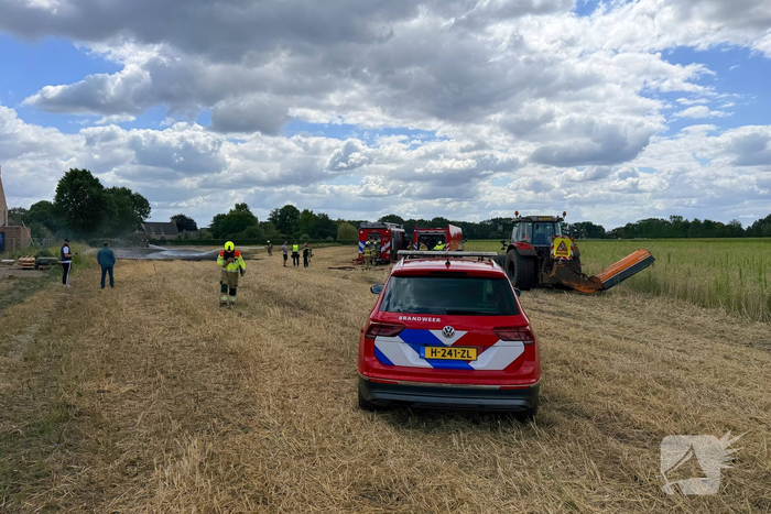 Buitenbrand op akker snel onder controle