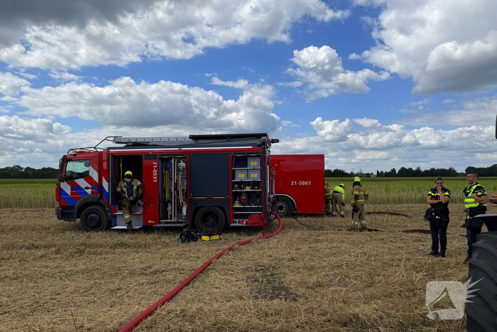 Buitenbrand op akker snel onder controle