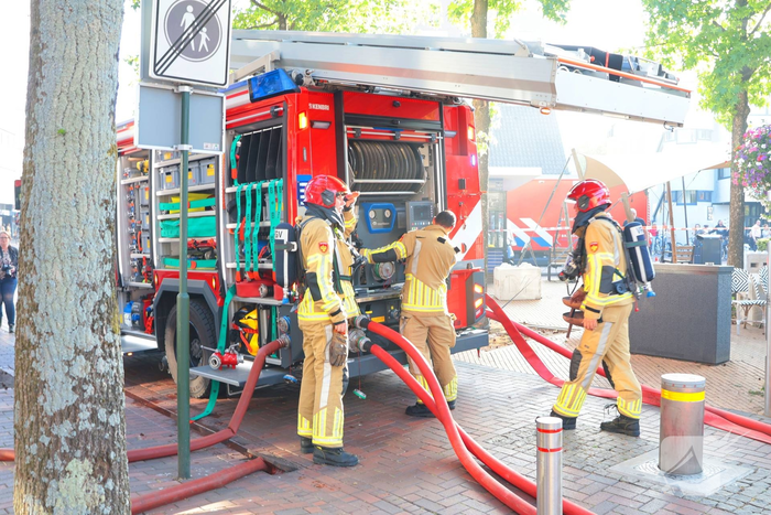 Grote brand in supermarkt leidt tot aanzienlijke hulpverlening