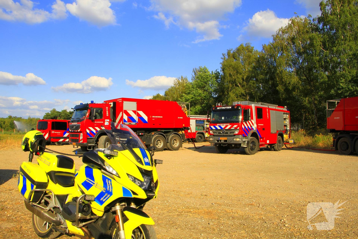 Grote brand in bosgebied vergt inzet van brandweer