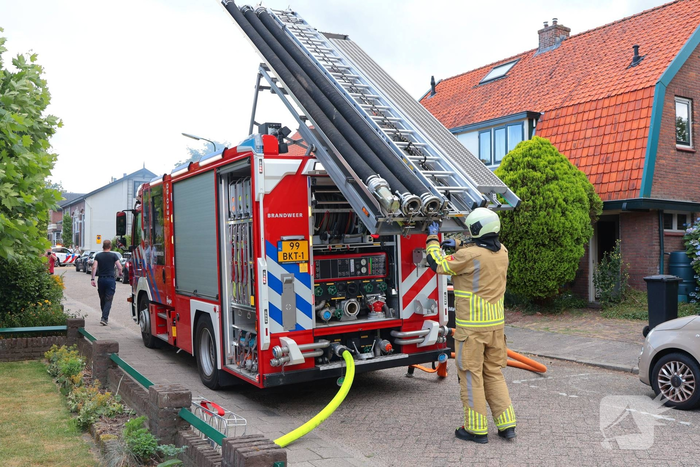 Tuinhuisje in vlammen op gegaan