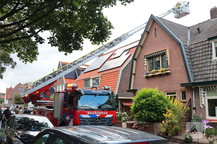 Tuinhuisje in vlammen op gegaan