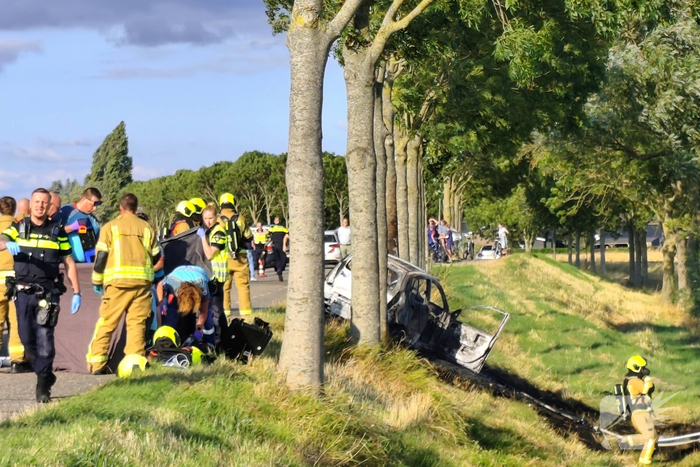 Dodelijk ongeval na aanrijding met boom