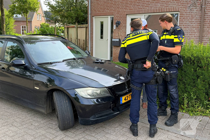 Portier overmeestert belagers met vuurwapen