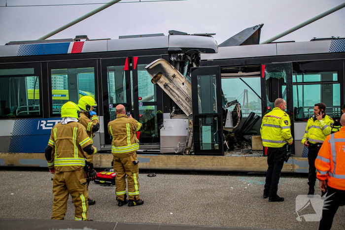 Zeven ambulances en traumahelikopter naar tramongeval