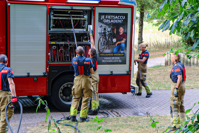 Buitenbrand in bos geblust