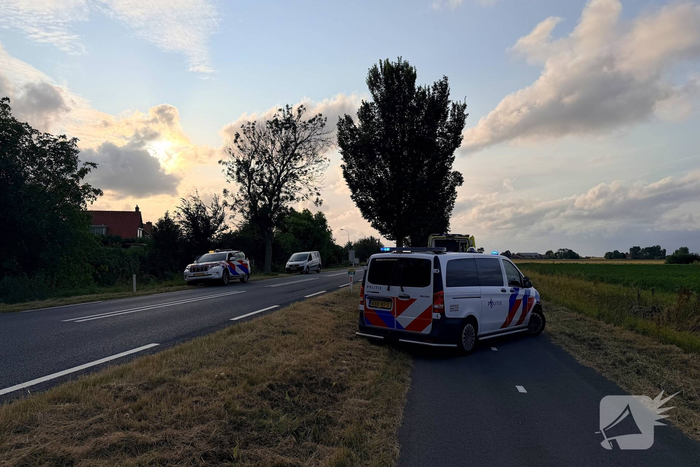 Quad raakt van de weg en belandt in sloot