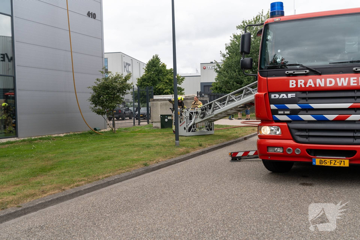 Brand in kantoorpand vergt snelle inzet brandweer