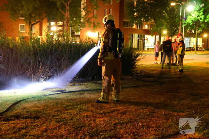 Politie onderzoekt buitenbrand