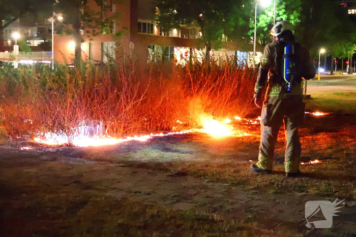 Politie onderzoekt buitenbrand