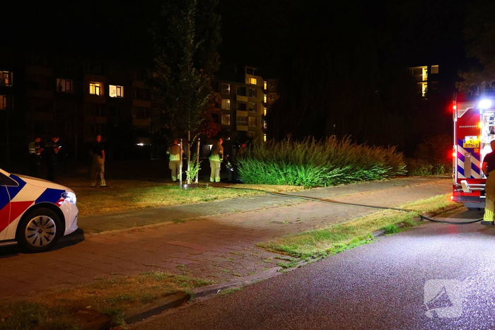 Politie onderzoekt buitenbrand