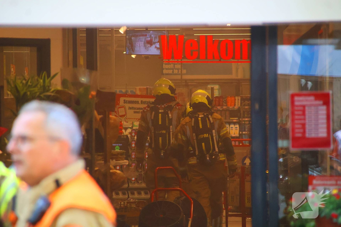 Supermarkt ontruimd door brand