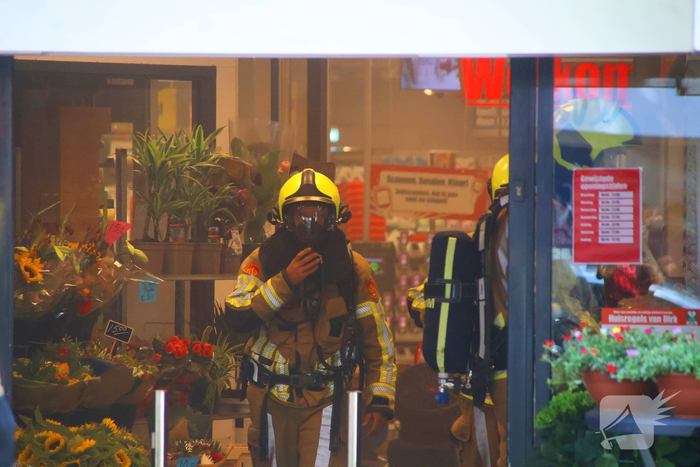 Supermarkt ontruimd door brand