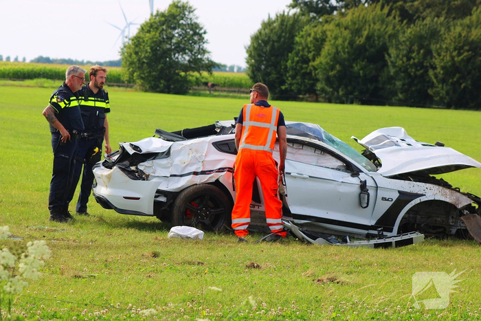 Zwaar ongeval met auto in Tollebeek