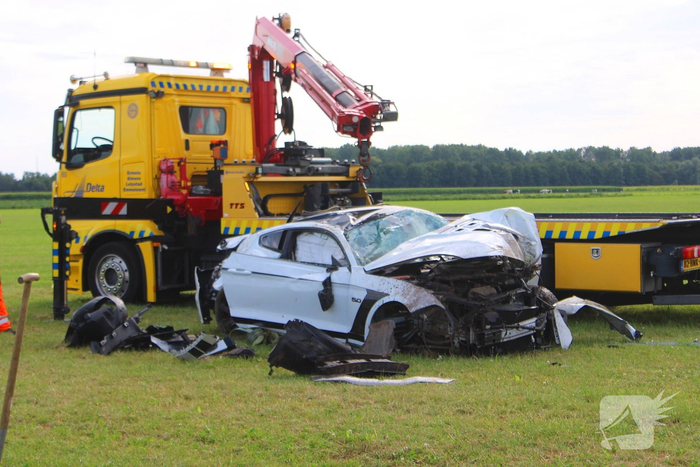 Zwaar ongeval met auto in Tollebeek