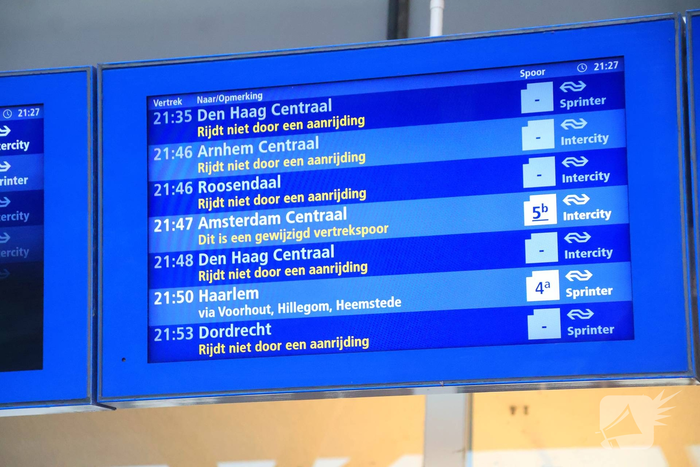 Drukte bij bussen door uitgevallen treinen