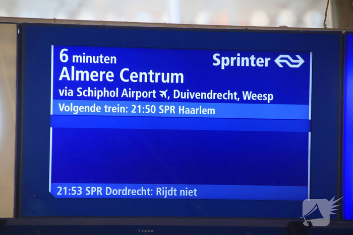Drukte bij bussen door uitgevallen treinen