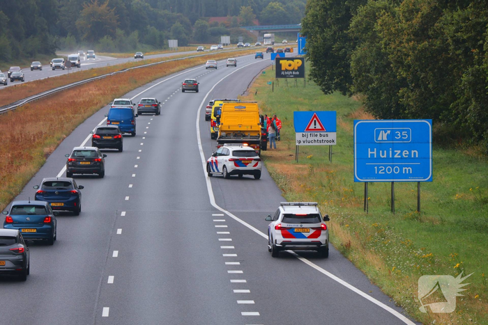 Ongeval met voertuig op snelweg