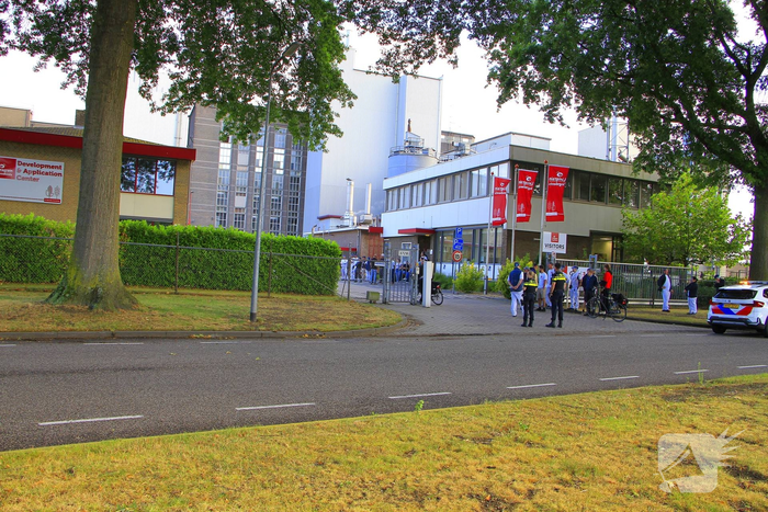 Brand in industrieel gebouw leidt tot ontruiming