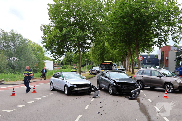 Aanrijding zorgt voor verkeershinder