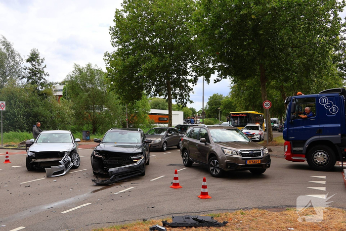 Aanrijding zorgt voor verkeershinder