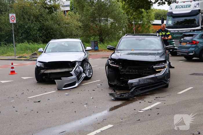 Aanrijding zorgt voor verkeershinder