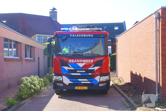 Roeiboten aangevaren door binnenvaarschip