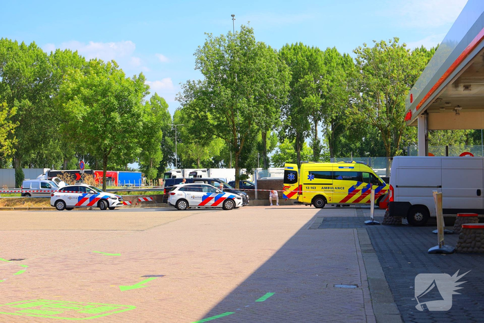 Politie en ambulance reageren op schietpartij
