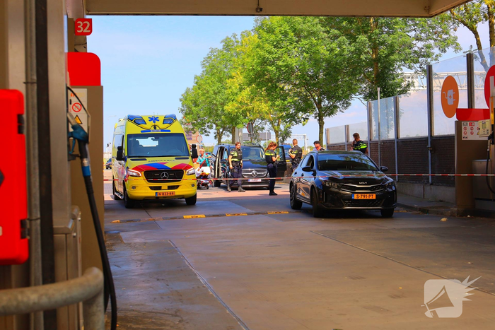 Politie en ambulance reageren op schietpartij